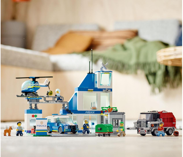 LEGO City 60316 Posterunek Policji - 1032208 - zdjęcie 11